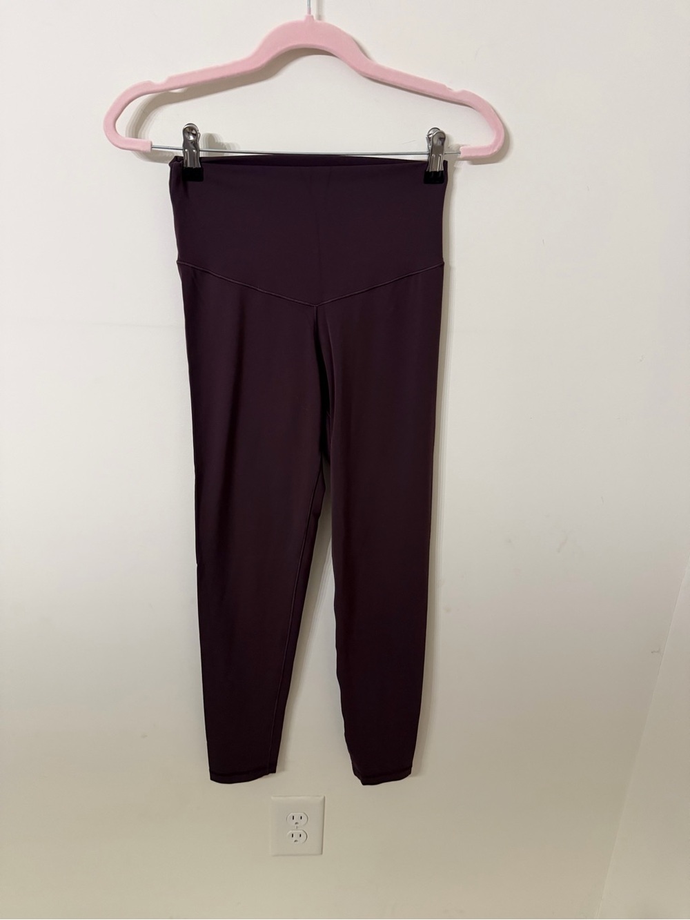 aerie offline High-Waist Deep Plum Leggings M